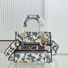 Christian Dior Shopping Bags